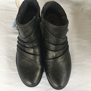 earth origins natalie bootie